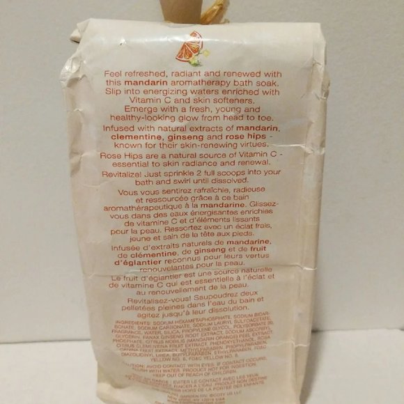 The Healing Garden Mandarintherapy Radiance & Renewal Body Soak -10 oz - Picture 2 of 3